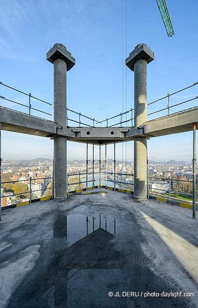 tour des finances à Liège